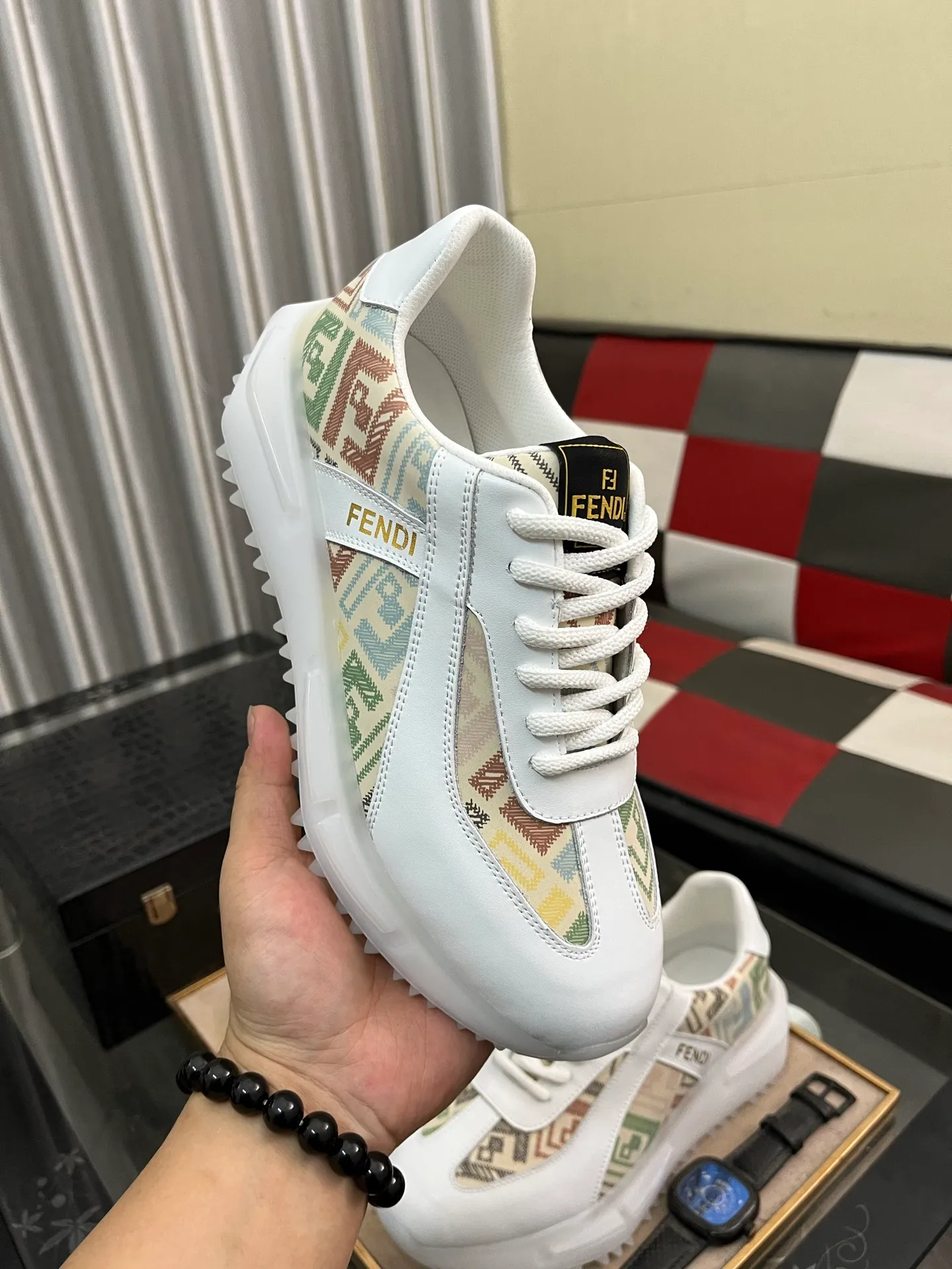 Men's Men's Shoes💰458⌚️⌚️Fendi [Fendi] men's new high-top casual shoes are on the market🔥The shoe body is made of brand-specific embossed leather, pigskin lining, breathable and does not cover the feet! Fashionable casual shoes 🙈Super light and wear-resistant outsole👣 Available in two colors, sizes 38-44
